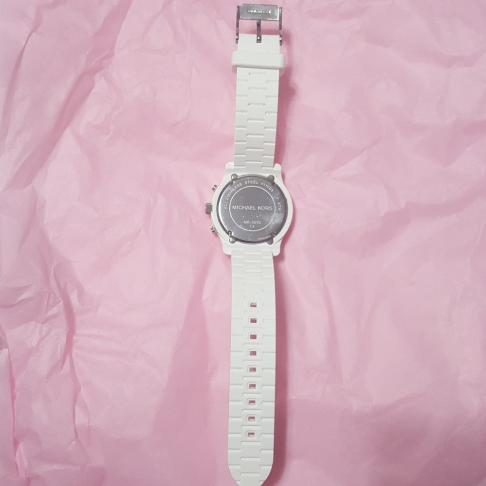 01:04 - Michael Kors Ladies Chronograph Women's Watch - Picture 6 of 15